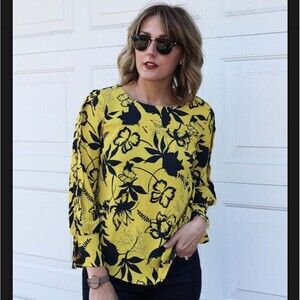 41 Hawthorn Felixia Button Sleeve Detail Blouse
